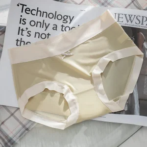 Nude Seamless Ice Silk Thin Style for Women Antibacterial Quick-Drying Breathable Briefs Solid Bikini Knitted Pure Desire